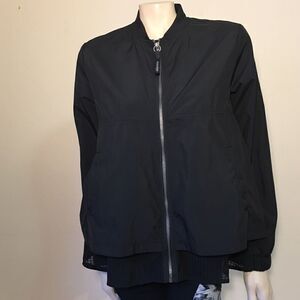 Mondetta layered light jacket